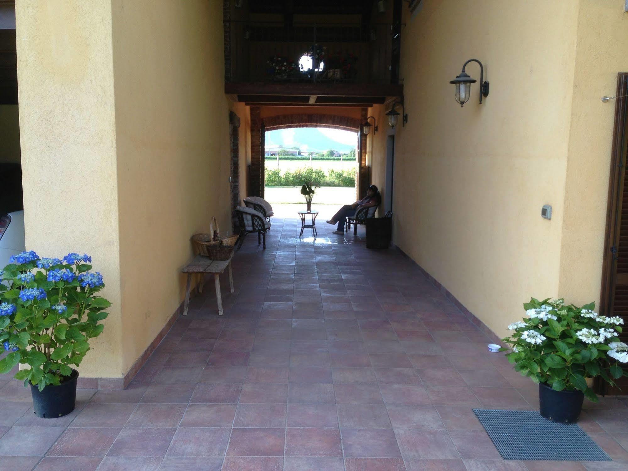 Quattro Gatti Bed & Breakfast Airasca Ngoại thất bức ảnh